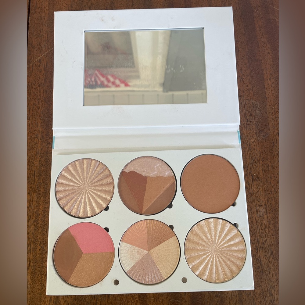 New, Unused OFRA On The Glow Bronzing Palette
